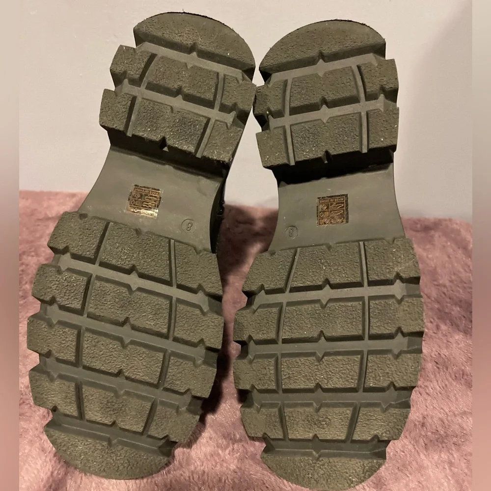 Black Leather Sherpa Tie Up Platform Boots - Picture 5 of 5